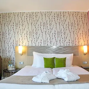 Otel New Orly ****